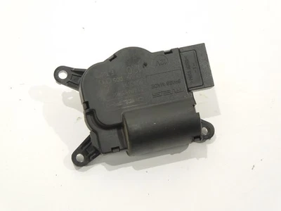 VW Multivan T5 Climate Flap Position Motor  For Dash Air Vents V110 V111 - Image 1 of 4