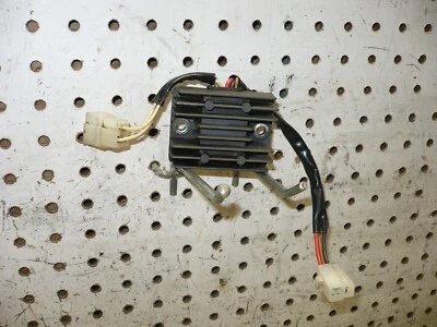 YAMAHA 81 1981 SR 185 SR185 EXCITADOR RECTIFICADOR REGULADOR DE VOLTAJE CONJUNTO OEM Foto 1 de 4