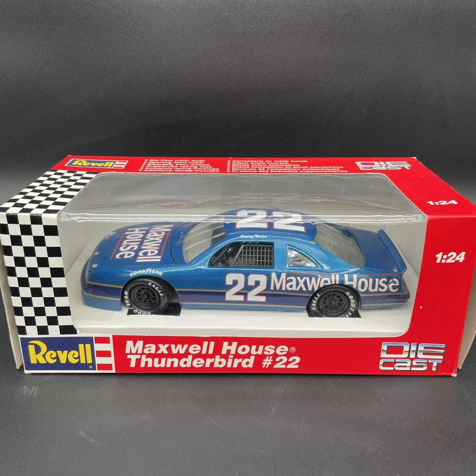 1992 Revell Maxwell House # 22 Sterling Marlin 1 24th Scale