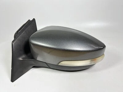 Espejo retrovisor izquierdo Ford Focus 2012-2014 térmico con intermitente gris esterlina Foto 1 de 4