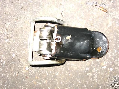 73 YAMAHA DT1 DT2 DT3 RT1 RT2 RT3 CONJUNTO DE PESTILLO DE ASIENTO Foto 1 de 1