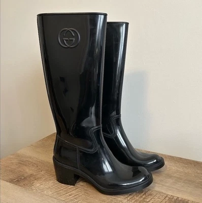 Bota Gucci Devendra de goma de tacón bajo Foto 1 de 4