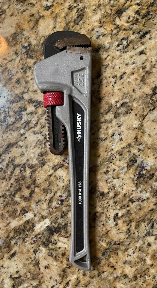 Llave de tubo Husky 14' 350 mm 744 689  Foto 1 de 1