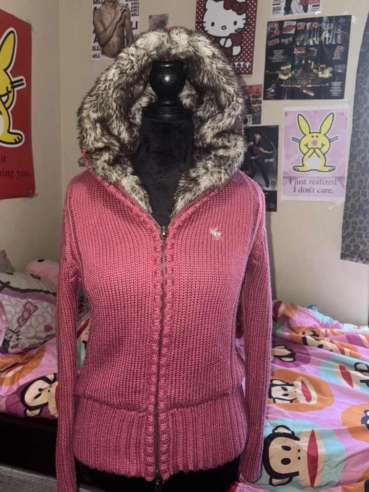 Jaqueta Y2K Abercrombie & Fitch acabamento de pele de malha rosa infantil GG/adulto P - Imagem 1 de 4