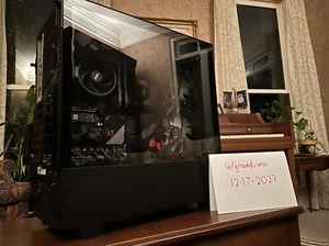 Custom Build Minimalist RGB Gaming PC - Ryzen 5 3600X, 32GB DDR4 RAM - Picture 1 of 7