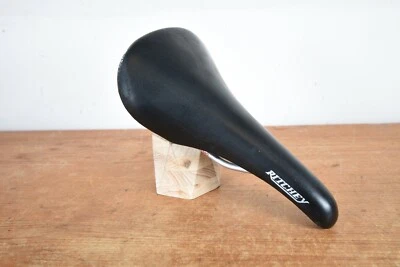 RARE 90'S RITCHEY VECTOR PLUS RAIL TUBULAR CRMO SADDLE WORLD CHAMPION STRIPES - Image 1 of 4