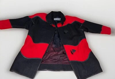 Trendz Abrigo De Gran Tamaño Mujer Lana Negro y Rojo Forrado Bolsillos con Botones Pequeño Foto 1 de 4