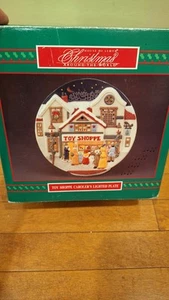 Vintage Christmas Around the World Toy Shop Lighted Plate House of Lloyd Working - Picture 1 of 14