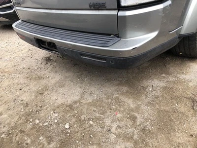 2010-2016 LAND ROVER LR4 Rear Bumper Assembly 824 Silver w/ Park Assist   912640 Foto 1 de 3