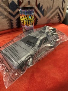 AMC Zurück in die Zukunft 40th Anniversary Delorean Popcorn Eimer und Tasse - Bild 1 von 5