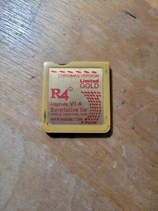 R4 Gold v1.4 Chirsmas Edition (24 Working Games) *Tested* for Nintendo DS - Picture 1 of 4