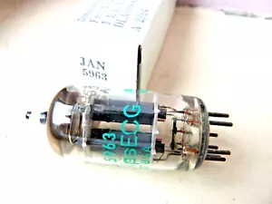 5963 PHILIPS ECG ECC82 12AU7 NOS BOXED VALVE/TUBE 1 PC - Picture 1 of 3