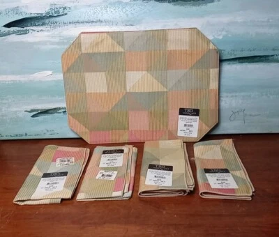 NWT Lot Of 4 Placemats & 4 Napkins Totally By Design Dining Room Table Set - Image 1 of 4