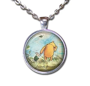 Forever Friends Puuh Ferkel - handgefertigte RUNDE Glas Anhänger Halskette - Bild 1 von 10