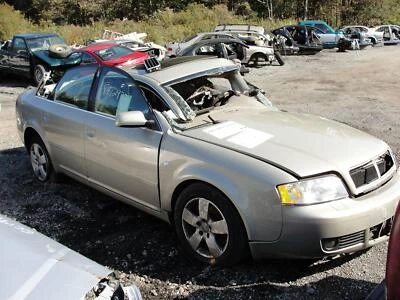 02 AUDI A6Grille 000 Niq W/i Foto 1 de 4