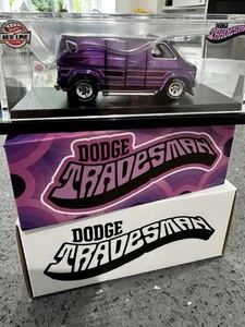 Hot Wheels Dodge Tradesman RLC Acrylic #2366/30000 Opening Doors - Picture 1 of 4