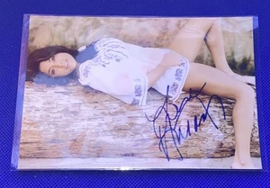 Arianny Celeste UFC Octagon Girl Sexy Photo With Signature Reprint - Picture 1 of 3