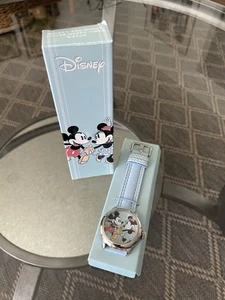 NUEVO Reloj Disney Mickey & Minnie Mouse Happy Times Coleccionistas con Caja Original - Imagen 1 de 6