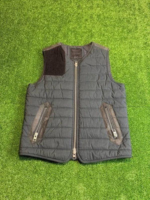 Chaleco calentador acolchado AllSaints para hombre azul marino, tela italiana, detalle camuflaje, grande Foto 1 de 4