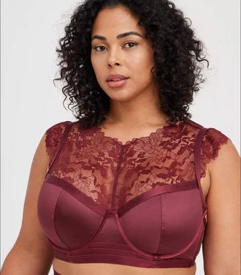 Sexy sujetador con aros Torrid Curve granate sexy y encaje cuello alto talla 2 Foto 1 de 4