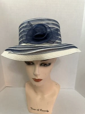Sombrero Fascinador Vintage Azul Y Crema Derby Fiesta Boda Iglesia Foto 1 de 4