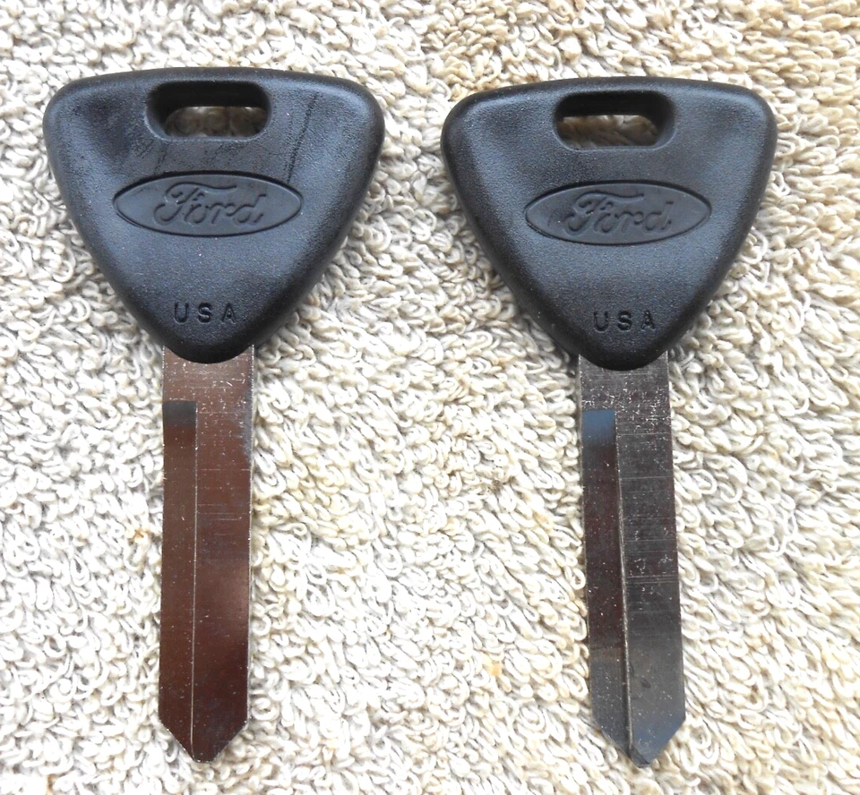 (2)  FORD ESCORT  Automotive  OEM H62F  Key Blanks with FORD LOGO - Image 1 of 1