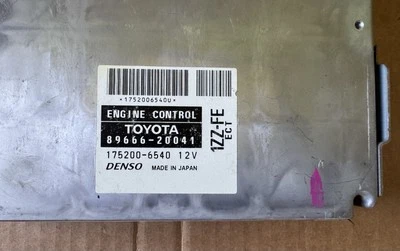 89666-20041 Toyota Celica 2000-2003 MOTOR ORDENADOR ECM ECU PCM 1,8 L Foto 1 de 3