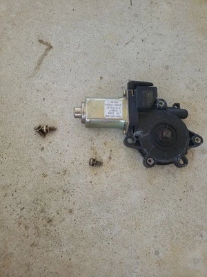 82730-3Z005 NISSAN ALTIMA 2002-2006 Rear Right RH Window Motor  OEM USED TESTED  - Image 1 of 3