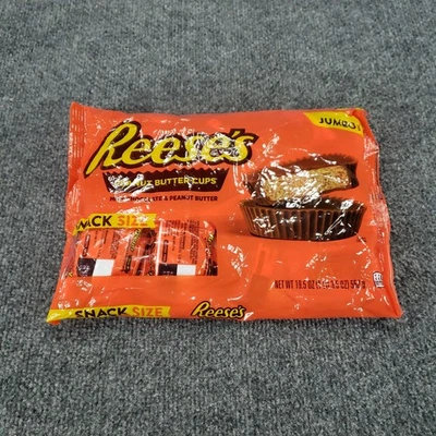 REESE'S Copos de Manteiga de Amendoim Tamanho Lanche Saco Jumbo Doce, 19,5 oz EXP: 7/26 - Imagem 1 de 4