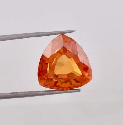Flawless 14 x 14 mm Natural 16.05 Ct Golden Sapphire LooseGemstone GIT Certified - Image 1 of 4