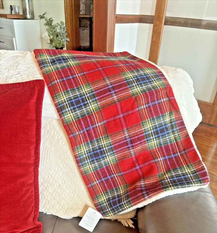 Almohada a cuadros Pottery Barn piel falsa Stewart Simon fiesta regalo cumpleaños/ Foto 1 de 4