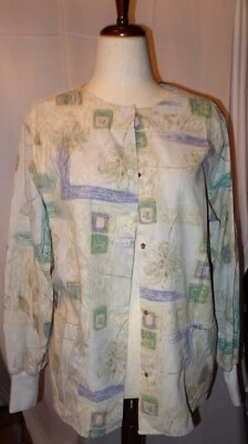 Crest Ladies Multi Color Floral Pattern Uniform Scrub Medical Top Size Medium - Image 1 of 4