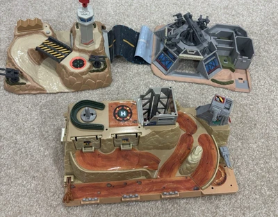 De colección Años 90 MICRO MÁQUINAS MILITARES Bases Fortaleza OT Galoob - incompleto Foto 1 de 4