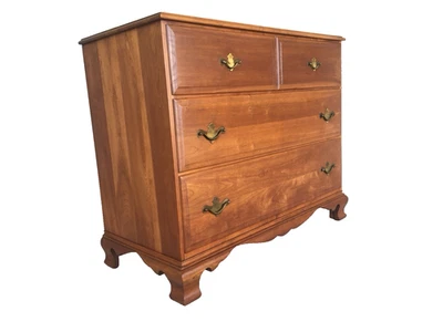 STATTON FURNITURE CHERRY 3 DRAWER BACHELOR CHEST - Image 1 of 4