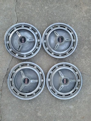 (4) 1965-1967 Chevrolet Nova II Impala SS tampas de cubo giratório tampa de buzina OEM - Imagem 1 de 4