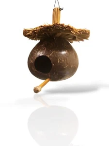 Casa para pájaros artesanal natural con cáscara de coco hecha a mano casa para pájaros jaula hábitats loro - Imagen 1 de 4