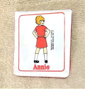 Vintage 1981 Little Orphan Annie Child's Bi-Fold Plastic Wallet - Picture 1 of 6