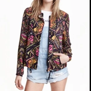 NWT H&M Coachella Collection Windbreaker jacket- Size 2 - Picture 1 of 8