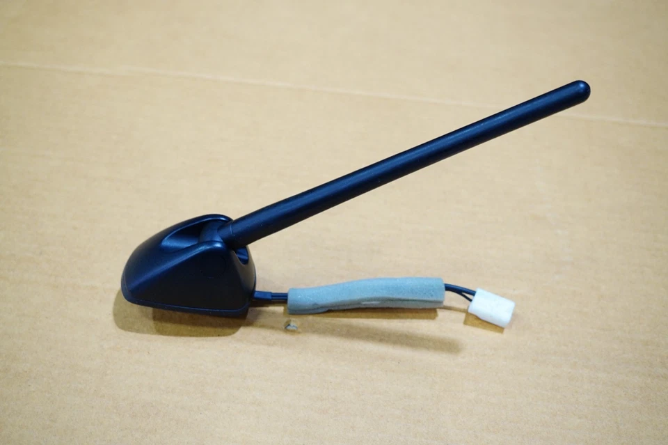 TOYOTA HILUX VIGO 2012-2014 CABINA INTELIGENTE 2 PUERTAS ANTENA ORIGINAL LATA PLEGABLE   Foto 1 de 4