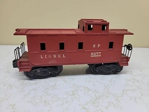 Lionel 6257 calibre O posguerra Southern Pacific Lines SP coche caboose rojo - Imagen 1 de 6