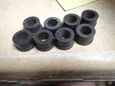 Bujes delanteros Studebaker 519369 Champion brazo en A (8) 1939-1946 Foto 1 de 2