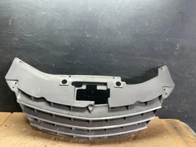 Parrilla superior delantera Chrysler Sebring 2007 a 2010 0YW36TRMAC OEM S5748 DG Foto 1 de 4