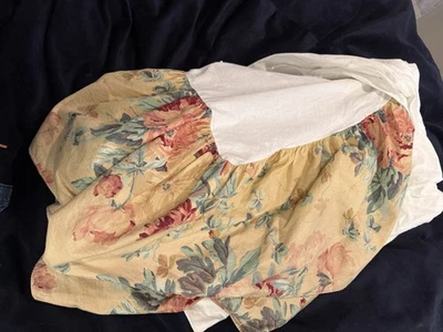 Rara falda Ralph Lauren Elsa Grasslands King floral polvo volantes/cama 13” caída usada en excelente estado Foto 1 de 4