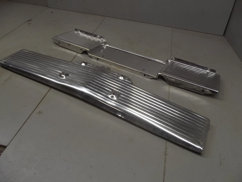 Chevrolet 1962 parachoques paneles de moldura matrícula Chevy Impala Foto 1 de 4