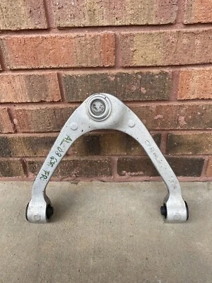 07-13 INFINITI G37 G35 SEDAN Rigth FRONT UPPER SUSPENSION CONTROL ARM OEM(3066)A - Image 1 of 4