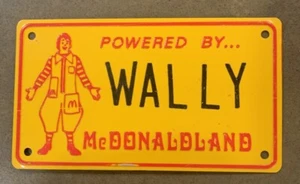 TARGA BICICLETTA VINTAGE ANNI SETTANTA MCDONALDLAND METALLO MCDONALDLAND - WALLY - Foto 1 di 3