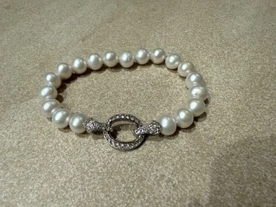 Pulsera de perlas y pavé Foto 1 de 2