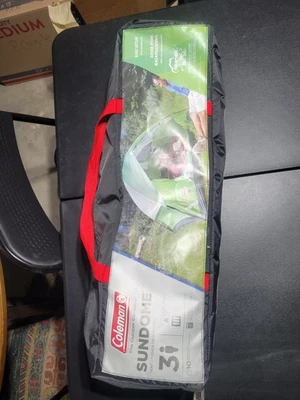 НОВАЯ палатка Coleman Sundome на 3 человека 7 x 7 футов — дождевик — атмосферостойкая - Изображение 1 из 2