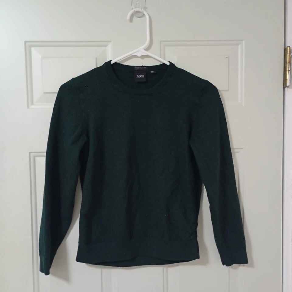 Suéter Hugo Boss Niños Grande 100% Lana Virgen Cuello Redondo Calce Regular Verde Oscuro  Foto 1 de 4