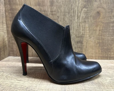 wChristian Louboutin женщин 8,5 38,5 черный кожаный ботинок с защитой подошвы - Изображение 1 из 4